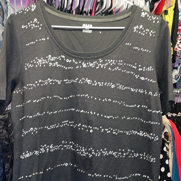 Alia ladies Petites black tshirt size SP design on front silver lines across - Picture 3 of 7